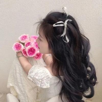 缠绕洞窟的野兽